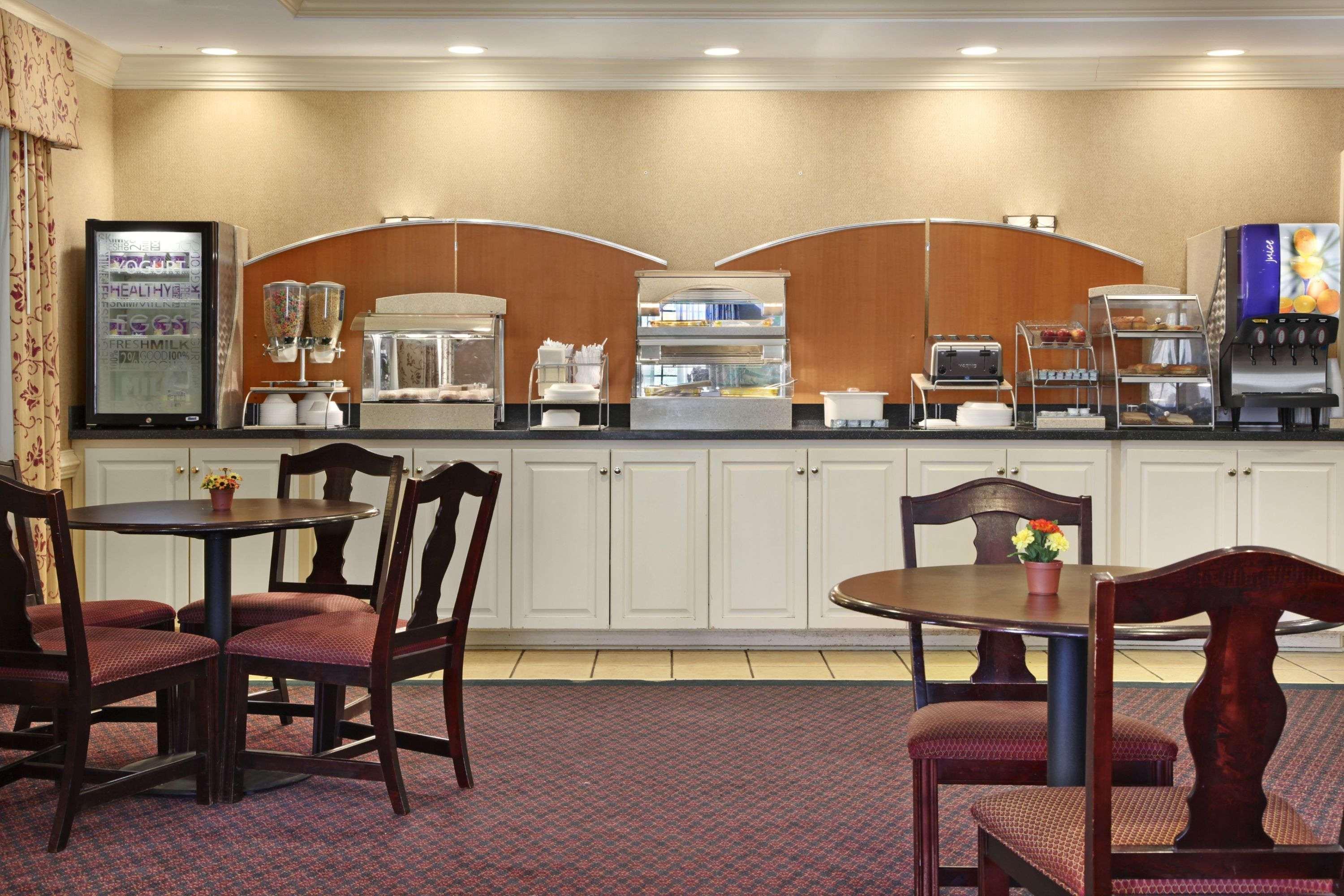 Days Inn By Wyndham Alta Vista Altavista Buitenkant foto