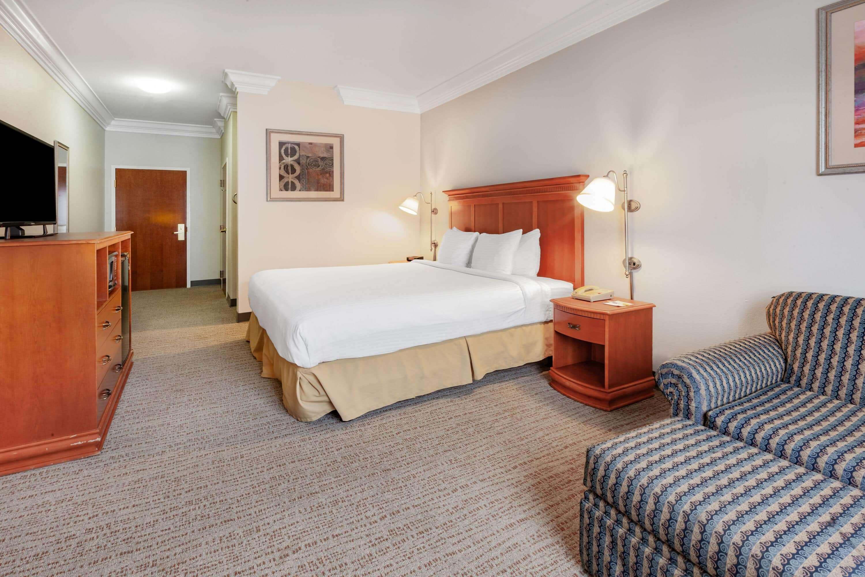 Days Inn By Wyndham Alta Vista Altavista Buitenkant foto