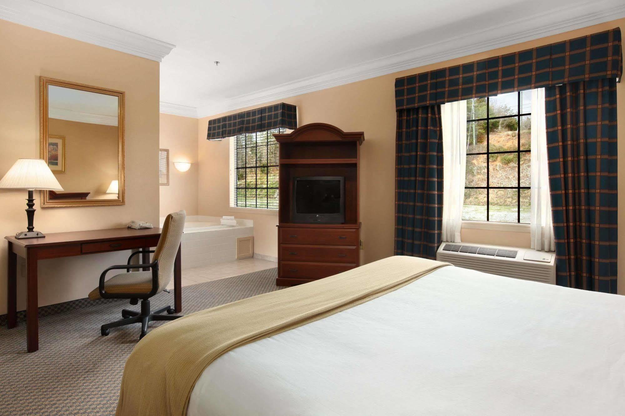 Days Inn By Wyndham Alta Vista Altavista Buitenkant foto